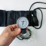 جهاز قياس ضغط الدم الهوائي